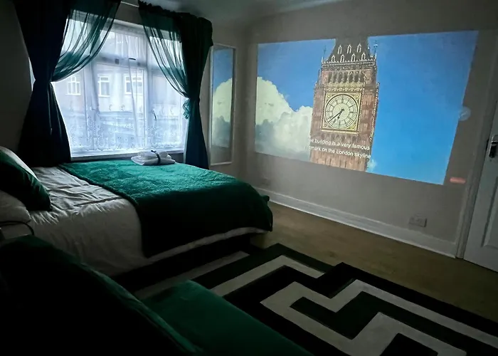 Luxurious Cozy London Holiday Home