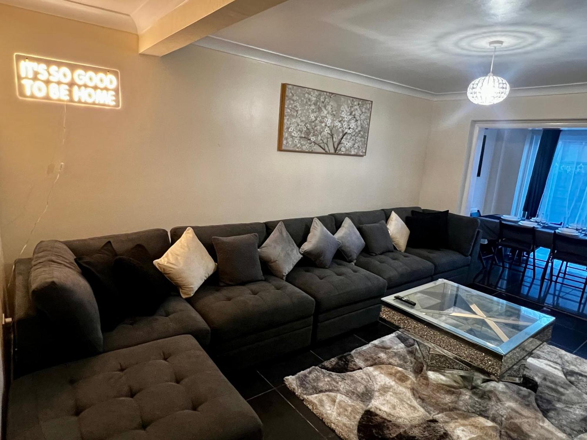 Luxurious Cozy London